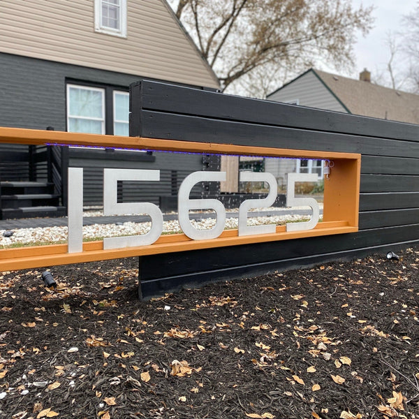 House Number Plaque vs. Frame: Which is Best for You?