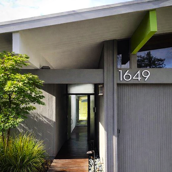 House Numbers Visible From Street: Size & Placement Tips