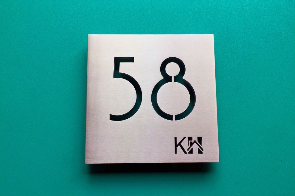 Custom Made Address Signs, Personalized Plaques, and Numbers