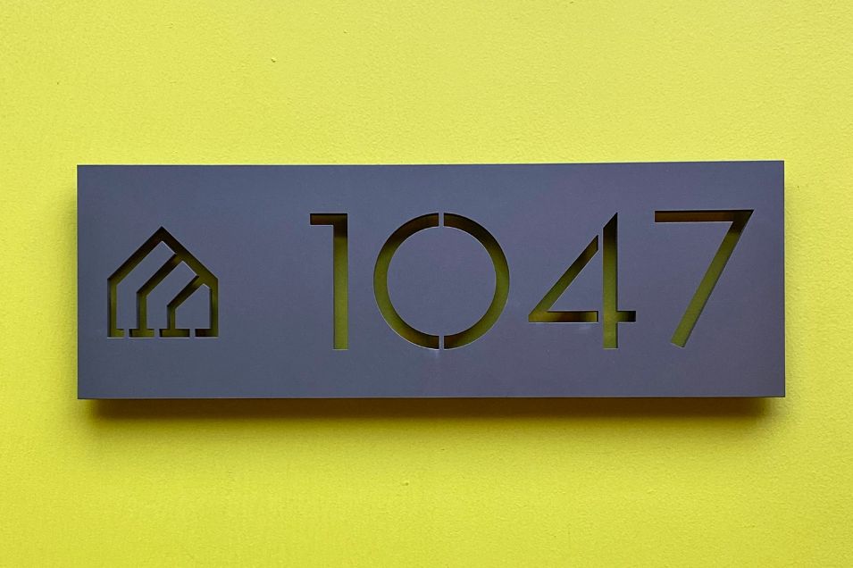 Custom Made Address Signs, Personalized Plaques, and Numbers