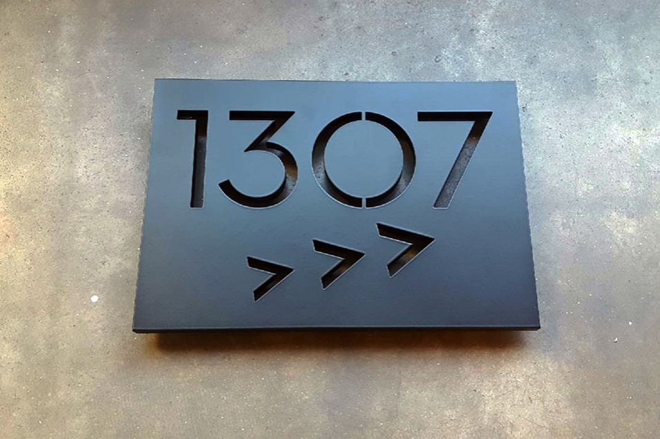 Custom Made Address Signs, Personalized Plaques, and Numbers